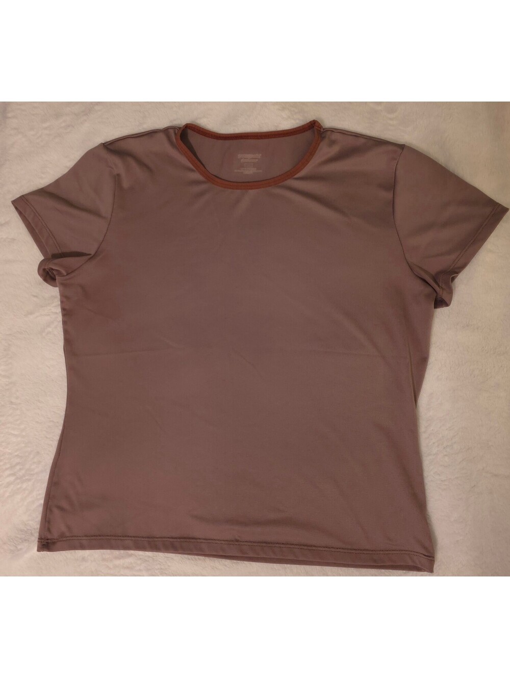 Patagonia mauve short sleeve performance top